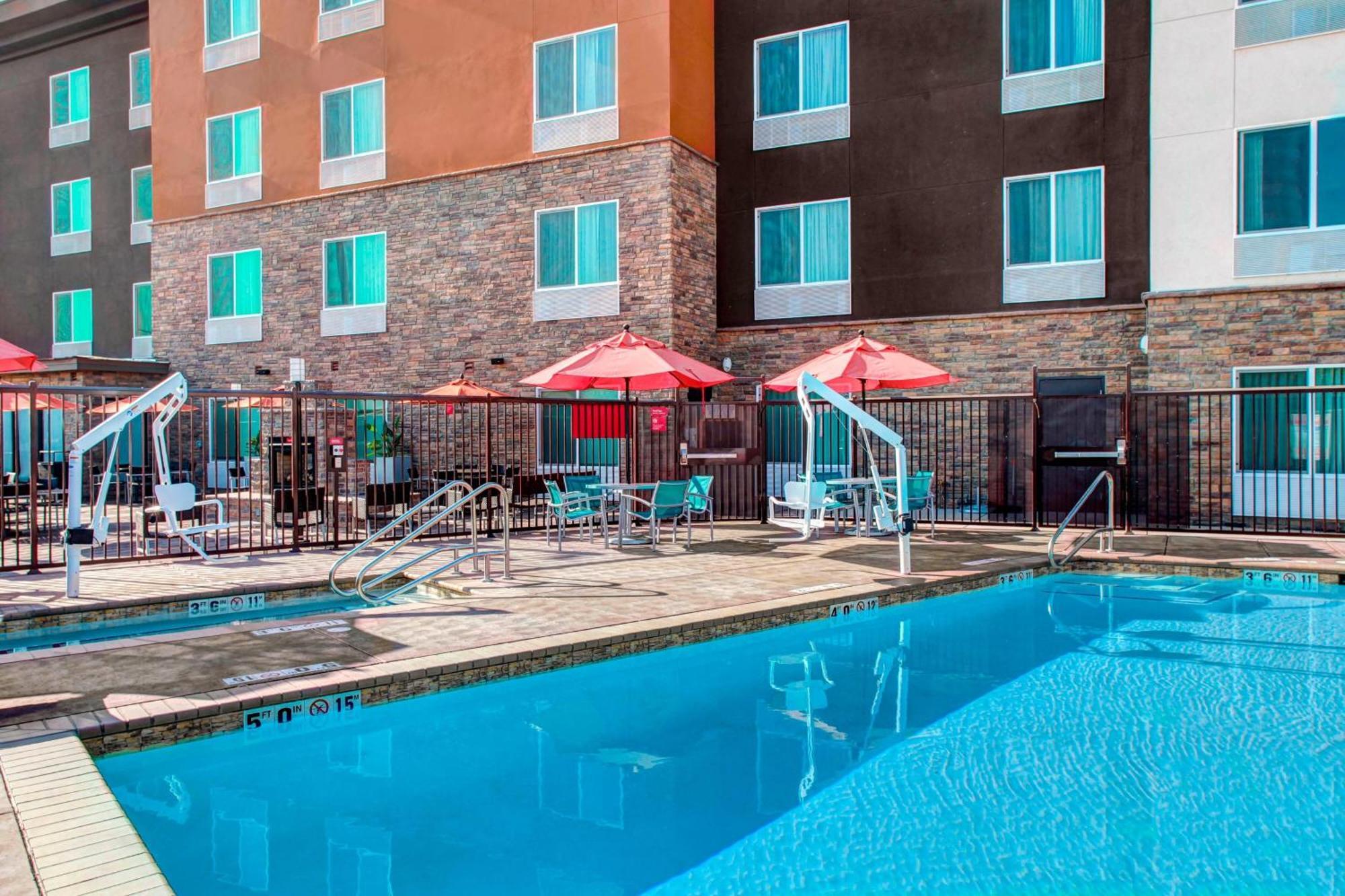 Towneplace Suites By Marriott Bakersfield West Kültér fotó
