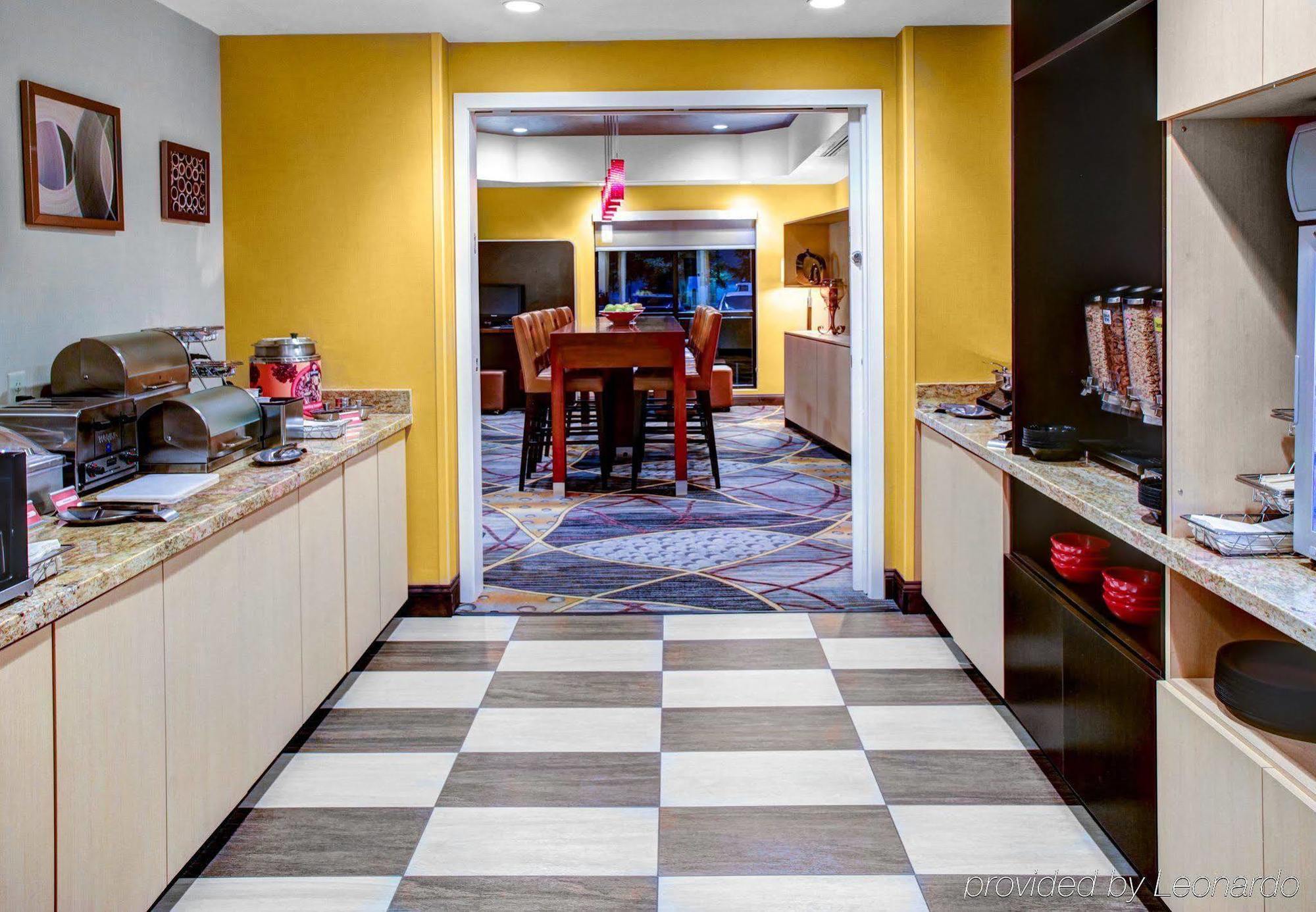 Towneplace Suites By Marriott Bakersfield West Kültér fotó